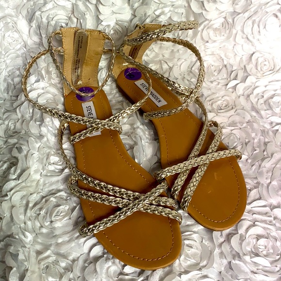 Steve Madden Shoes - Steve Madden gladiator style gold braided sandals size 8.5
